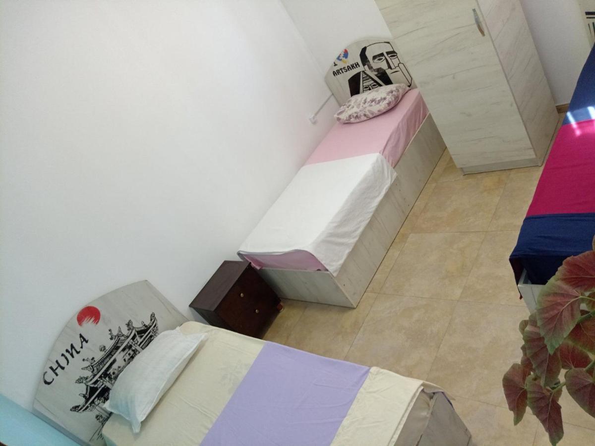 Old Center เยเรวาน ภายนอก รูปภาพ